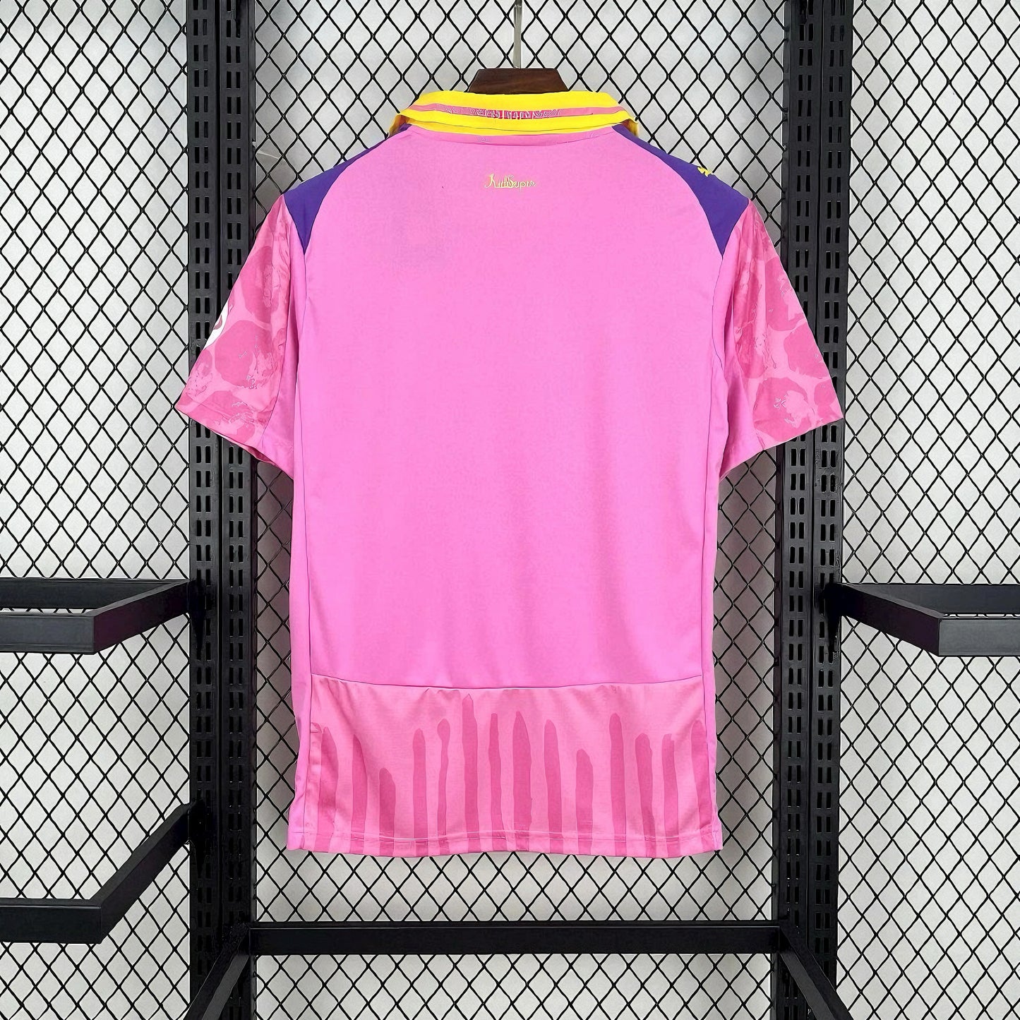 Borussia Dortmund "Pink Spurce" Special Kit