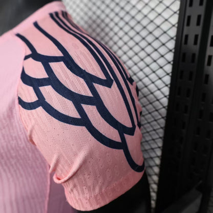 PSG "Pink Wings" Special Kit