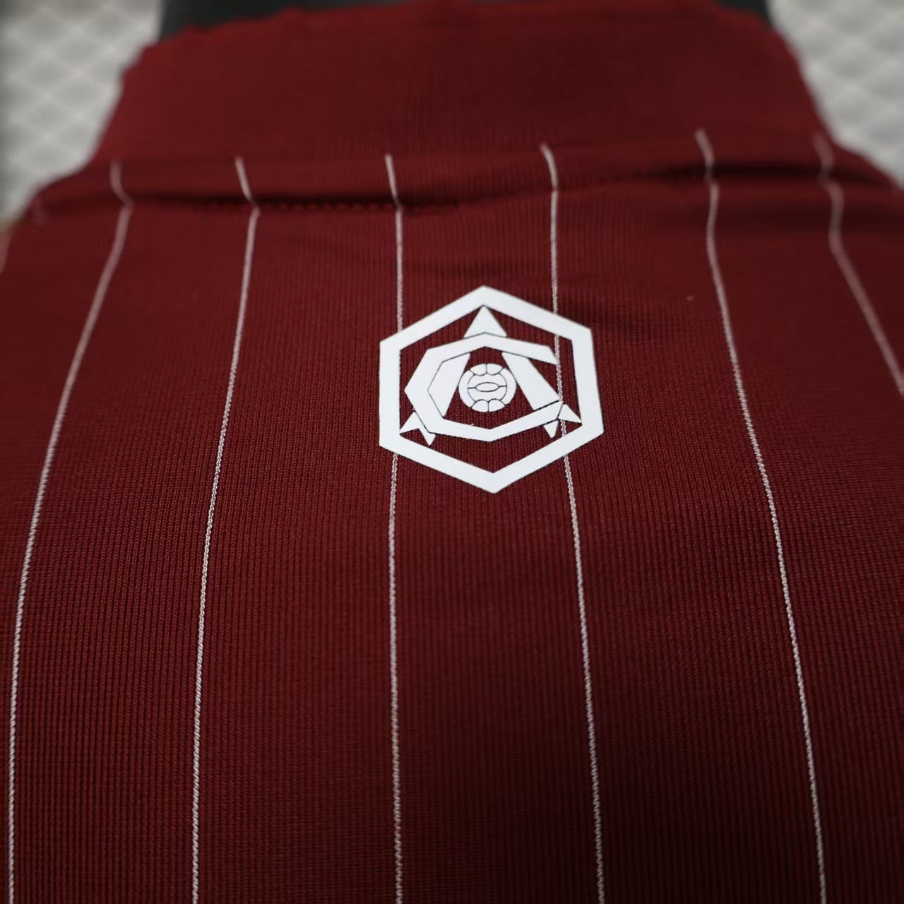 Arsenal "Classic Pinstripe" Special Kit