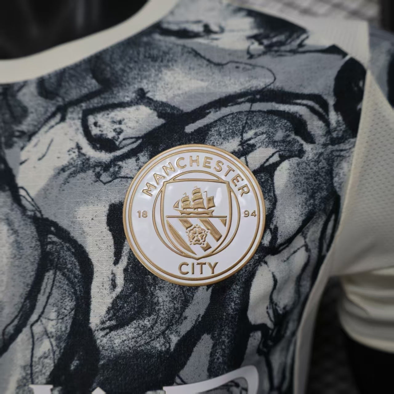 Manchester City "Mancunian Horses" Special Kit