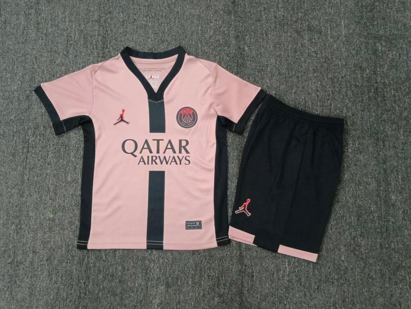PSG "Pink Heritage" Special Kit Kids
