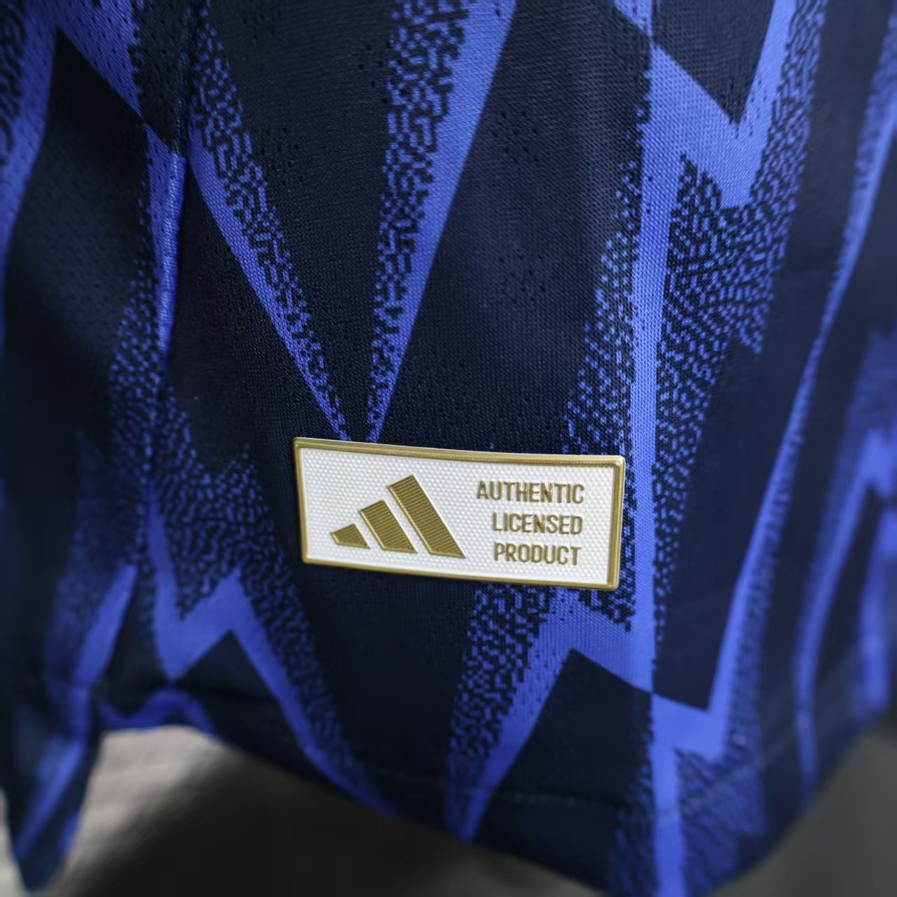 Arsenal "Blue Lightning" Special Kit