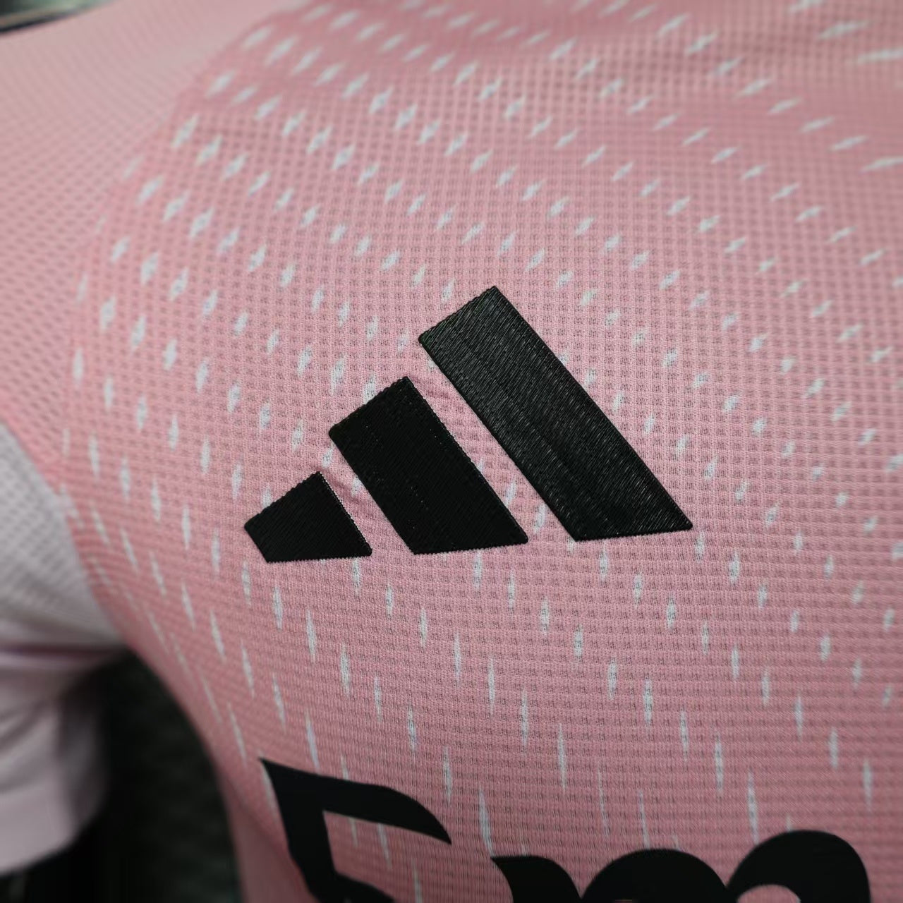 Arsenal "Pink Petal" Special Kit