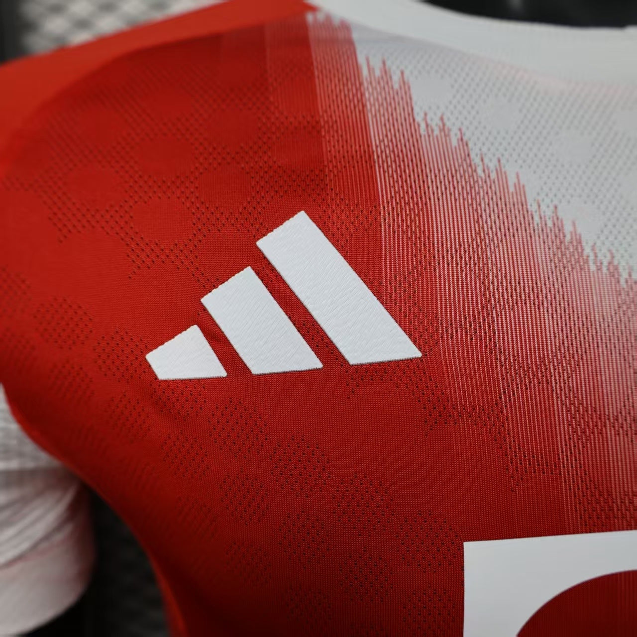 Bayern Munich "Vertical Blur" Special Kit