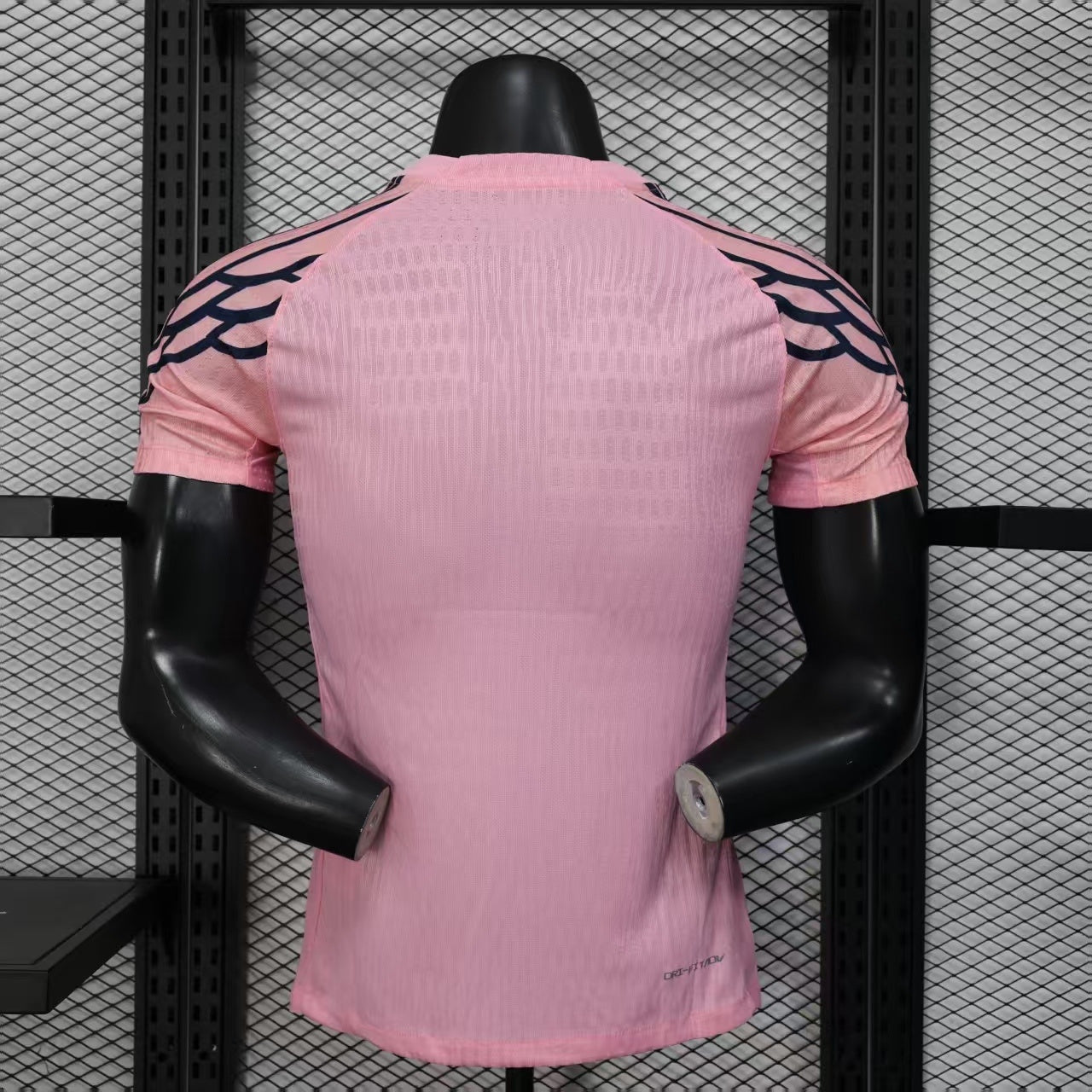 PSG "Pink Wings" Special Kit
