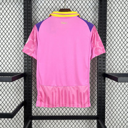 Borussia Dortmund "Pink Spurce" Special Kit
