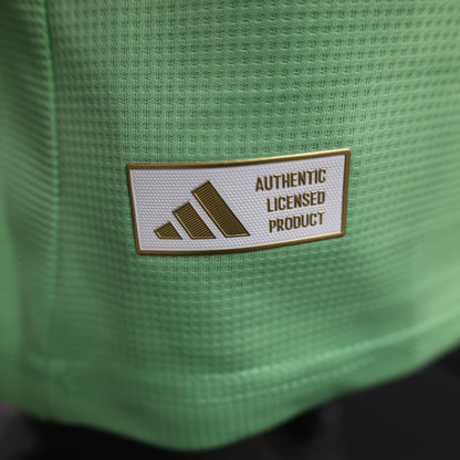 Liverpool "Emerald Dream" Special Kit