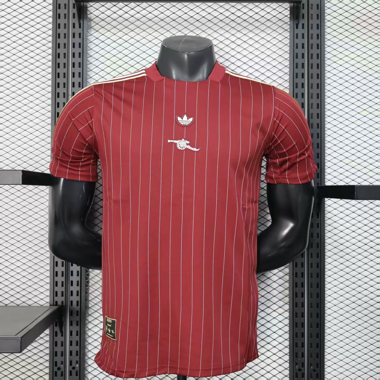 Arsenal "Classic Pinstripe" Special Kit